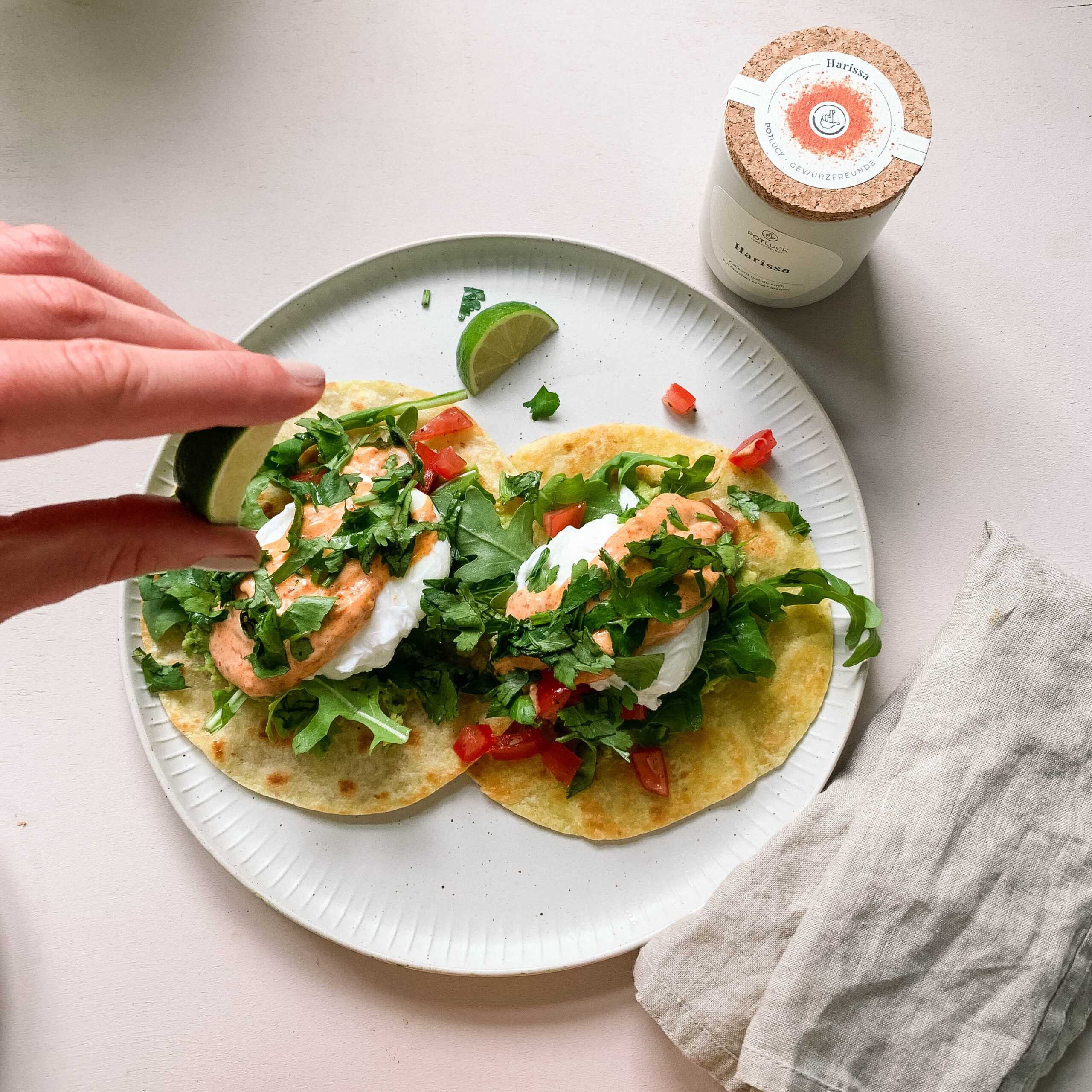 Breakfast Tacos mit Harissa Dip-Bild